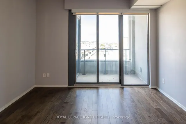 12 Bonnycastle St #605, Toronto 5