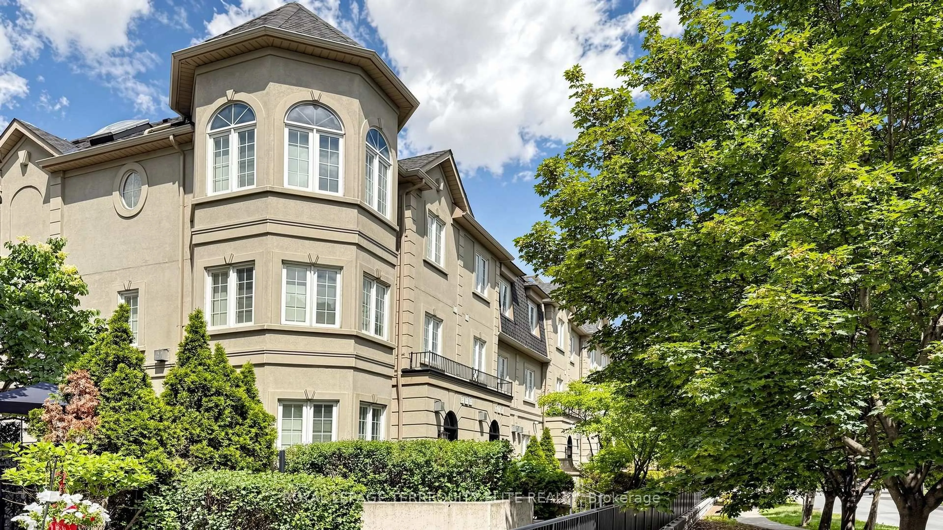 Patio, building for 11 Everson Dr #412, Toronto Ontario M2N 7B9