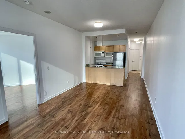 8 York St #2505, Toronto 4