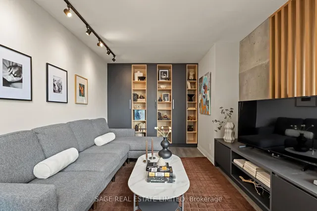 18 Merton St #506, Toronto 2