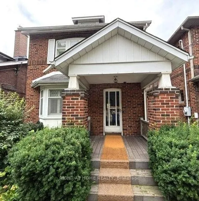 77 St Germain Ave, Toronto 2