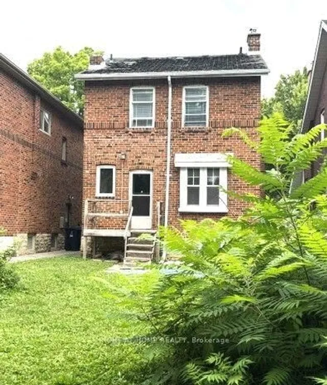 77 St Germain Ave, Toronto 3