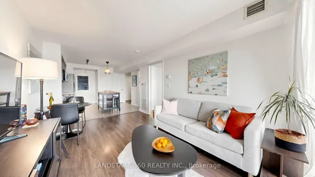 15 Fort York Blvd #1811, Toronto 3