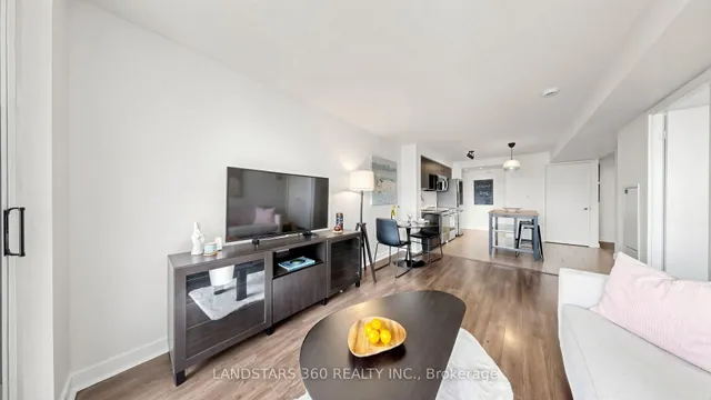 15 Fort York Blvd #1811, Toronto 5