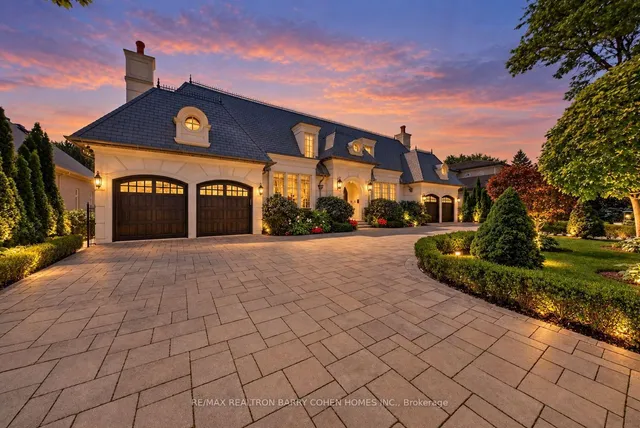 101 Forest Heights Blvd, Toronto