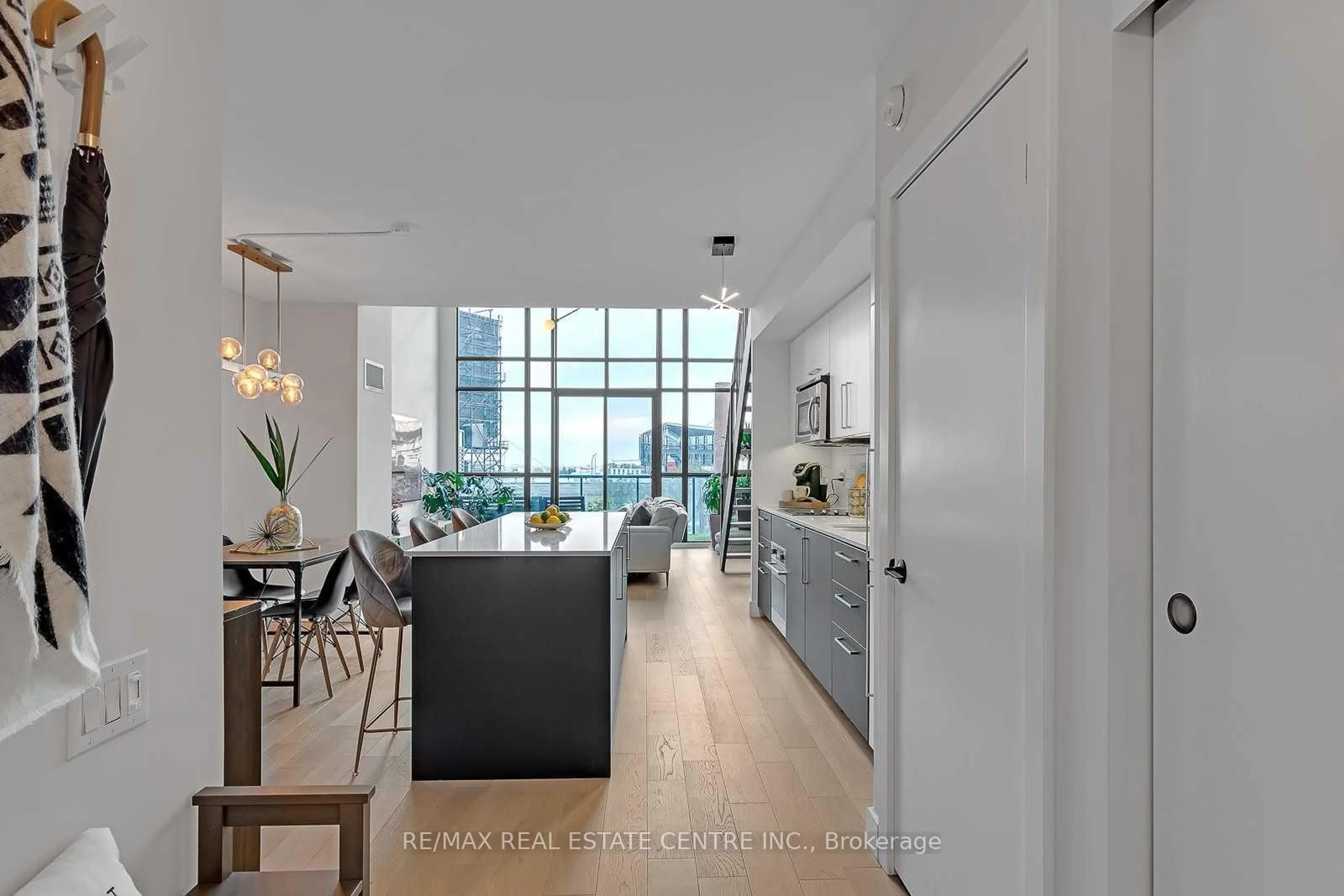 Open concept kitchen, unknown for 5 Hanna Ave #407, Toronto Ontario M6K 0B3