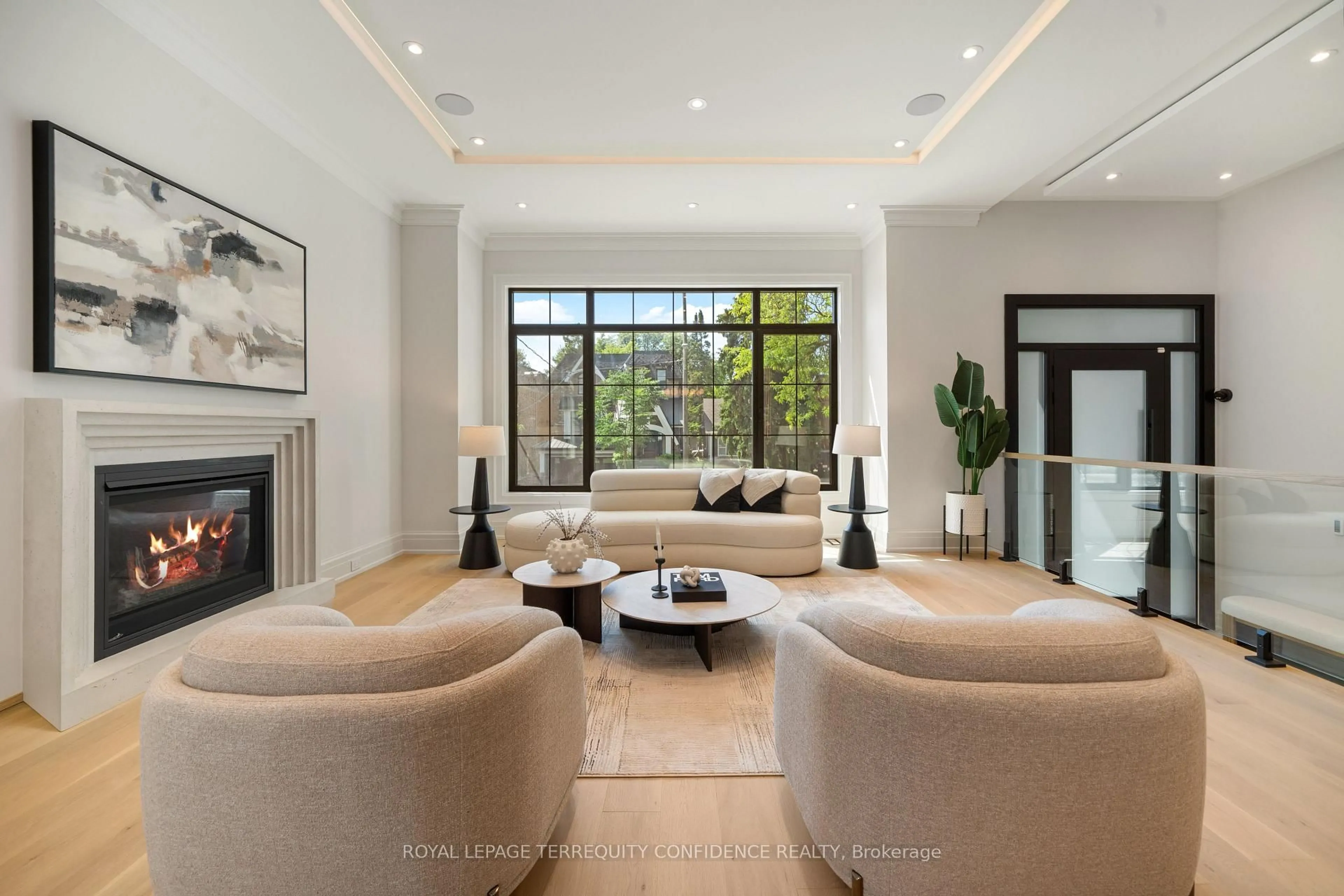 Living room with furniture, unknown for 272 Horsham Ave, Toronto Ontario M2R 1G4