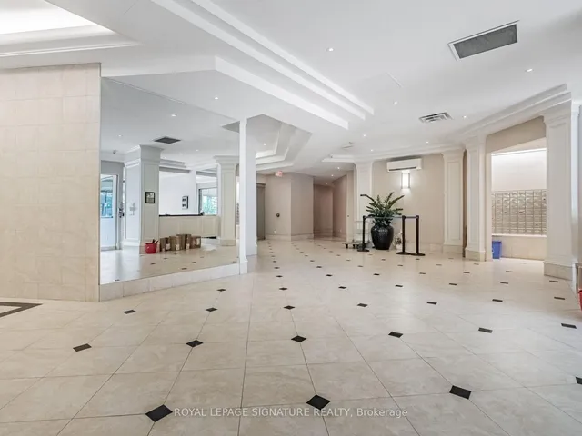 801 King St #627, Toronto 2