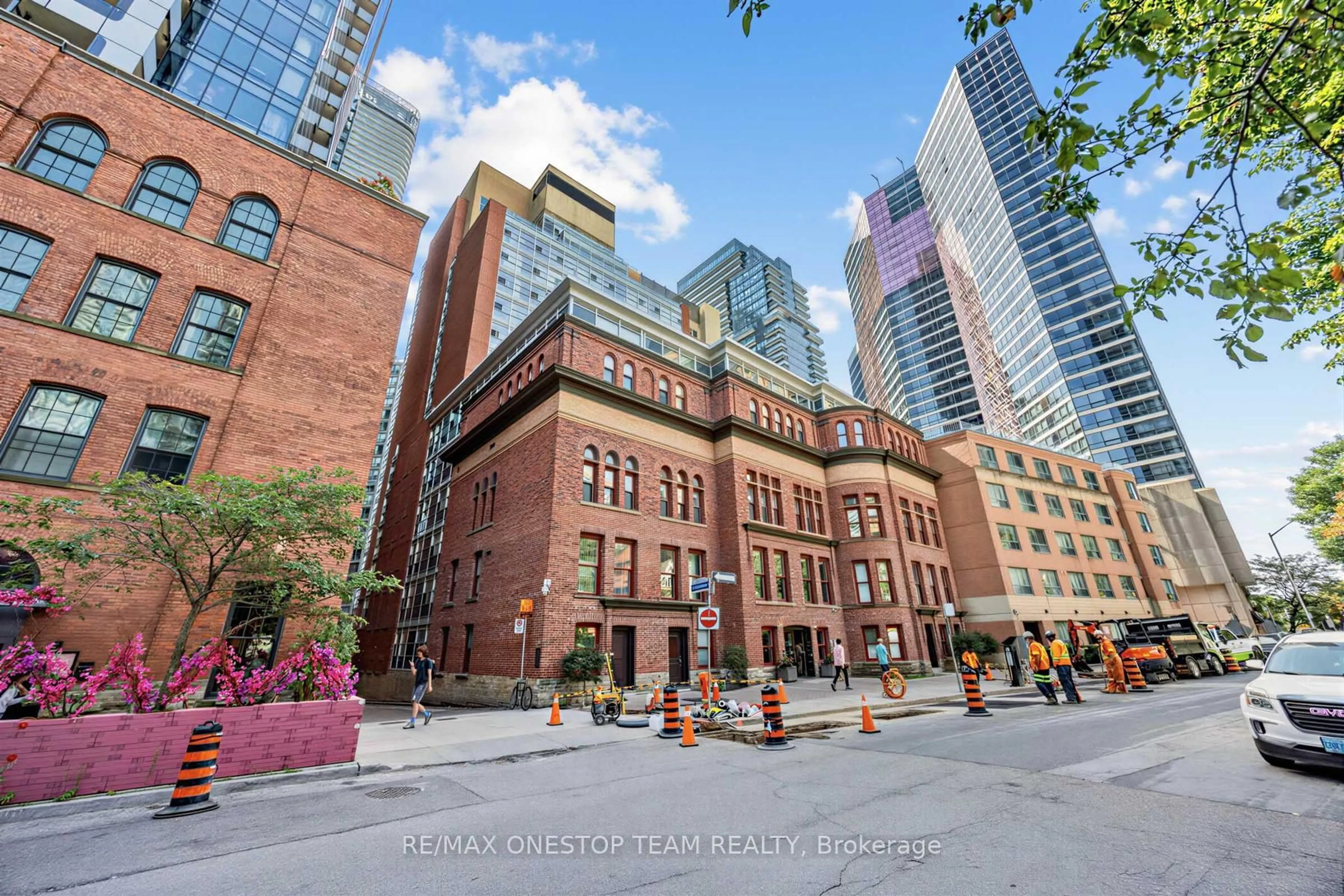 Patio, unknown for 11 St Joseph St #504, Toronto Ontario M4Y 1J8