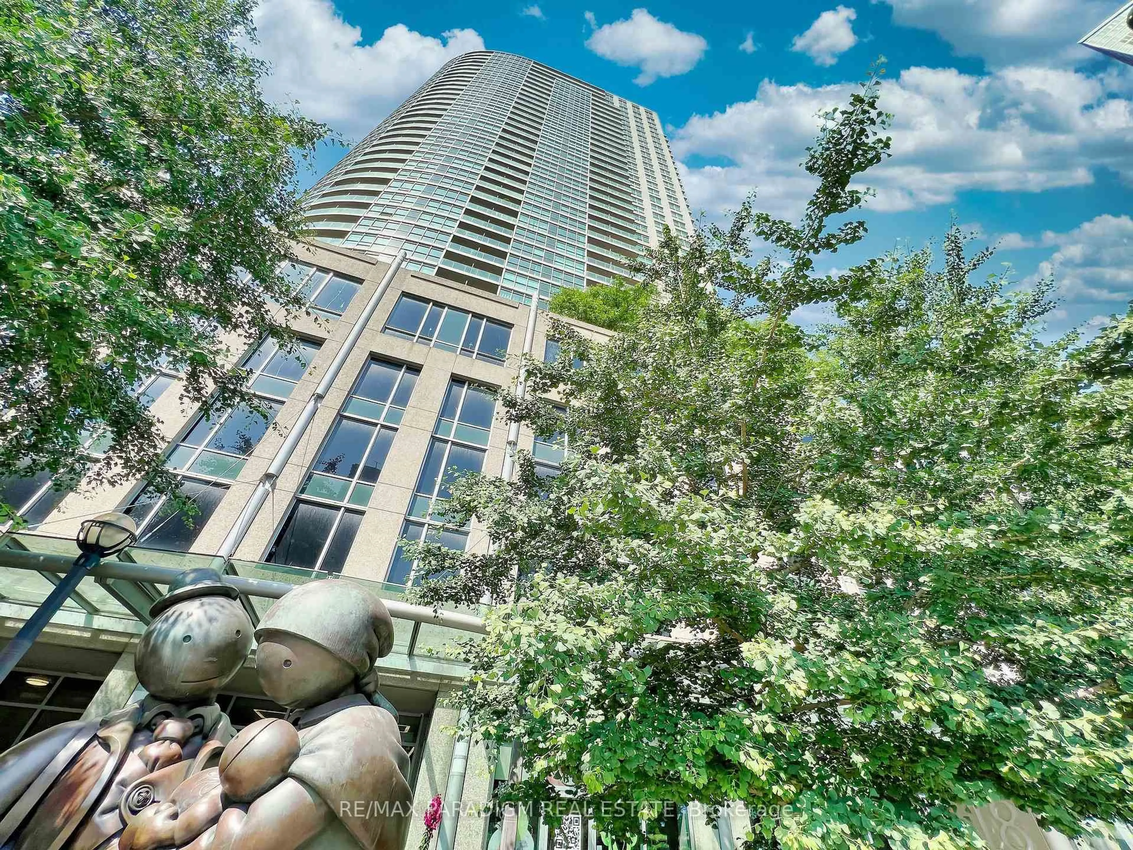 Unknown for 18 Yonge St #3713, Toronto Ontario M5E 1Z8
