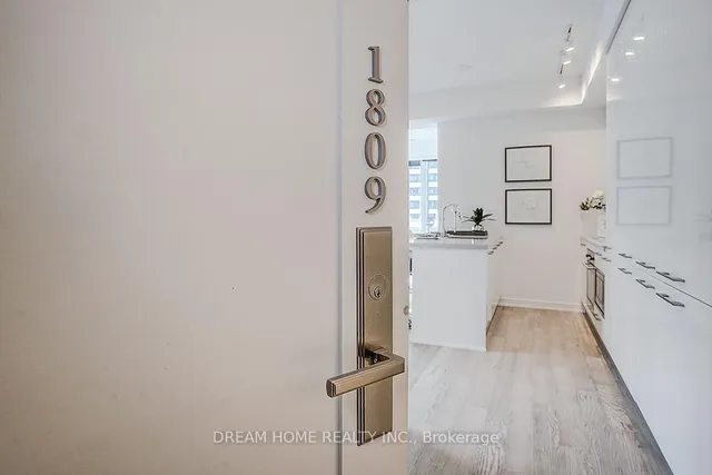 3 Gloucester St #1809, Toronto 3