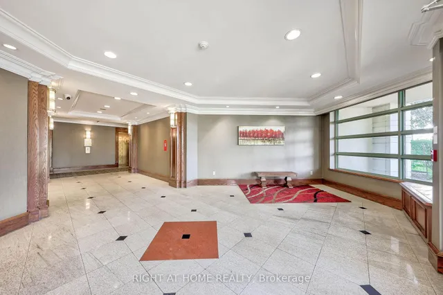 28 Pemberton Ave #706, Toronto 5