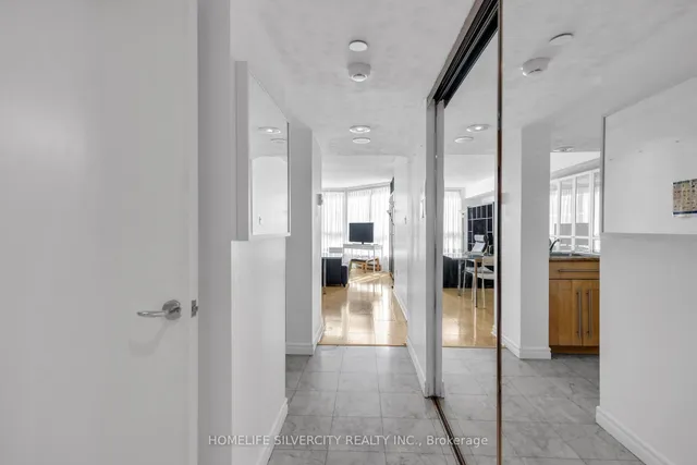 38 Elm St #3113, Toronto 2