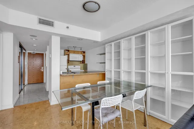 38 Elm St #3113, Toronto 3