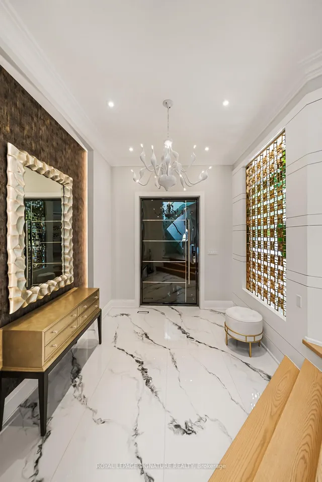 492 Old Orchard Grve, Toronto 5