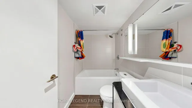 72 Esther Shiner Blvd #2205, Toronto 5
