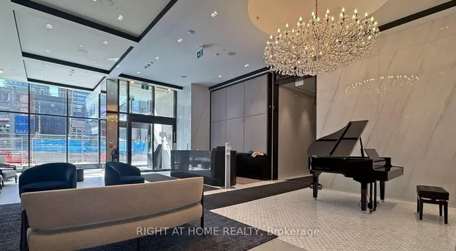 8 Wellesley St #5205, Toronto 5