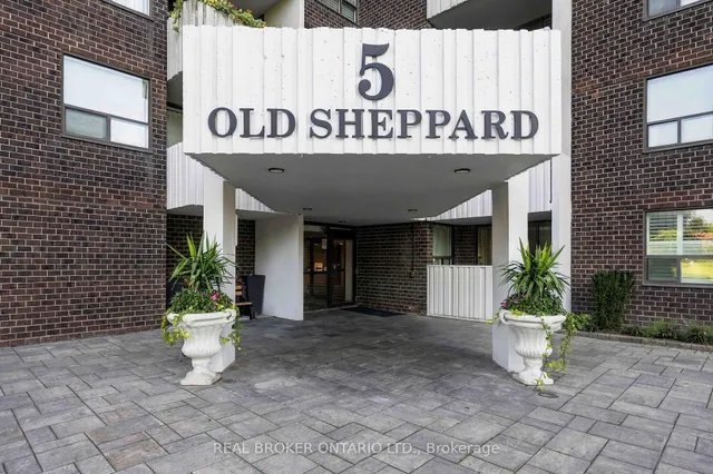 5 Old Sheppard Ave #1805, Toronto 2