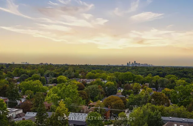 1 Cardiff Rd #1006, Toronto 2