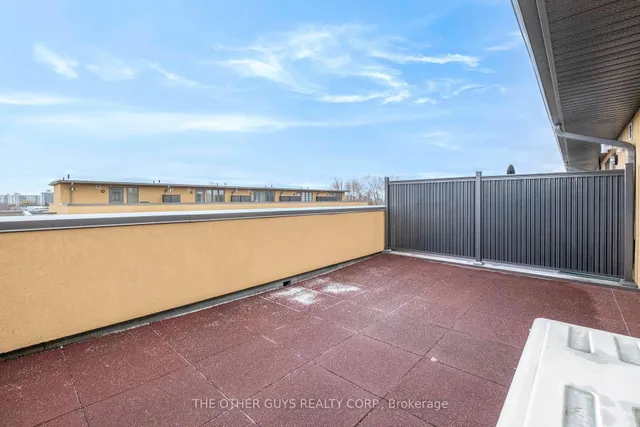 9R Clintwood Gate #18, Toronto 5