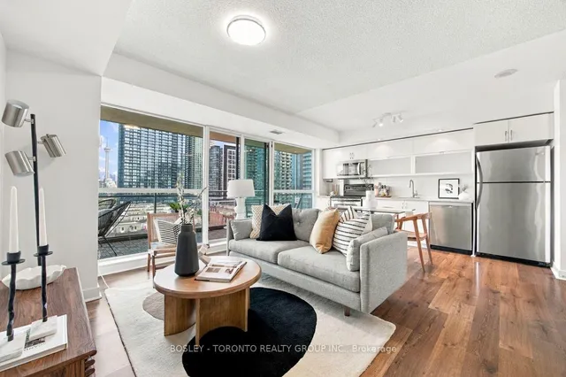80 Western Battery Rd #810, Toronto 4