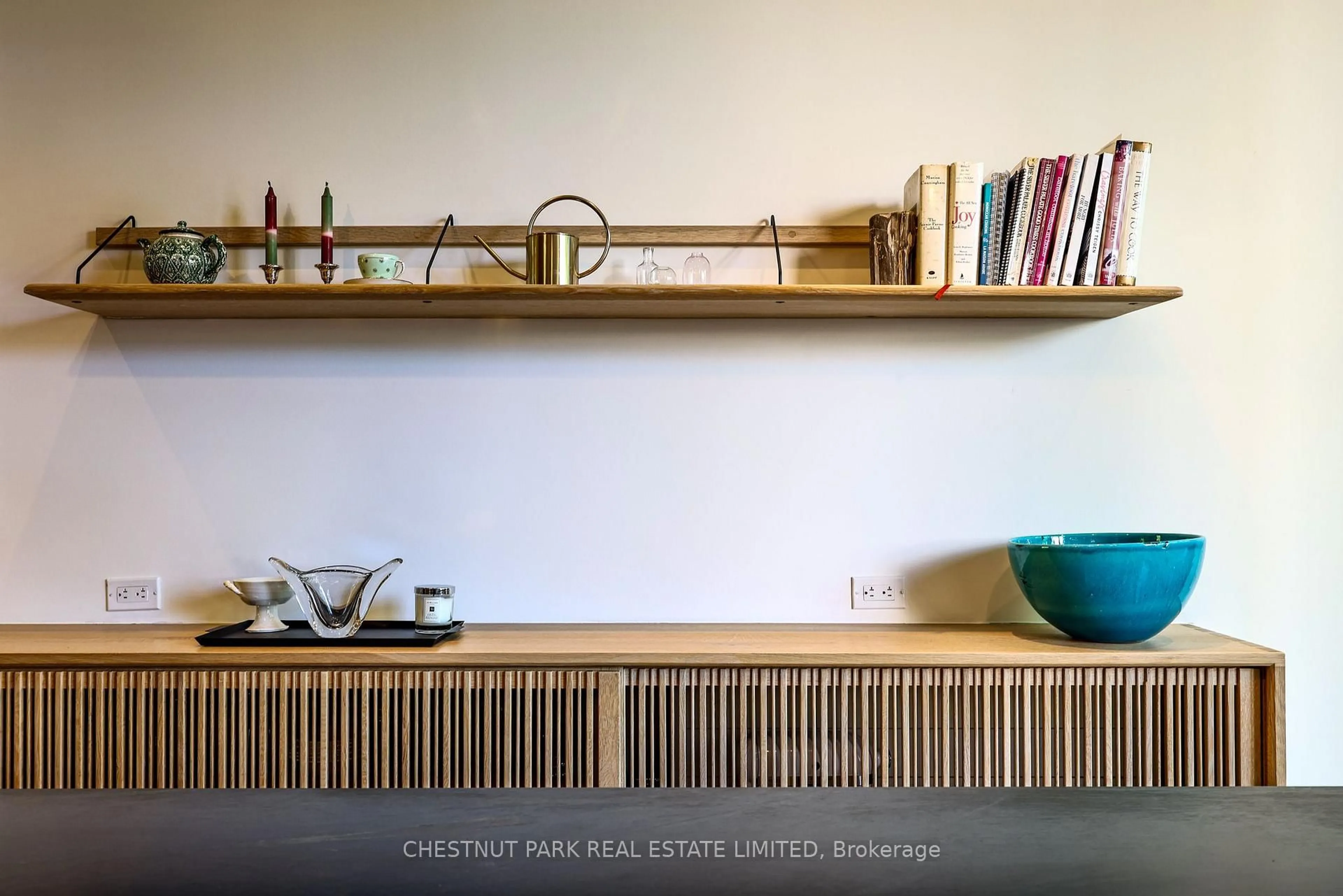 trreb/IMG-C13779174_2fdab5cf-e9d2-4a98-a1f1-b31431f376a4-l.jpg