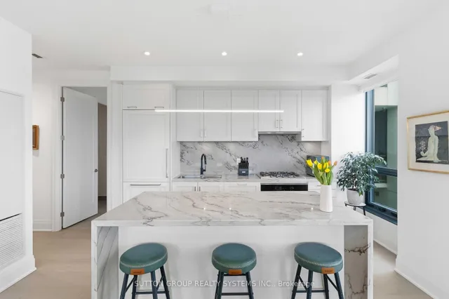 280 Howland Ave #GPH26, Toronto 5