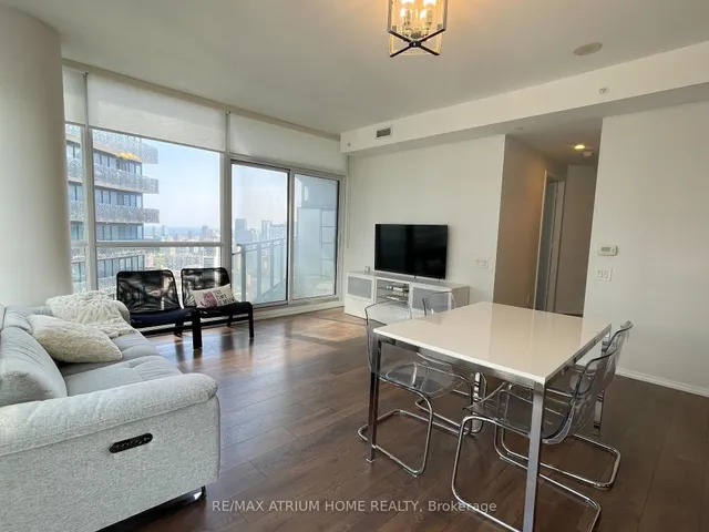 45 Charles St #3910, Toronto 4