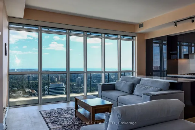 7 Grenville St #6005, Toronto 2