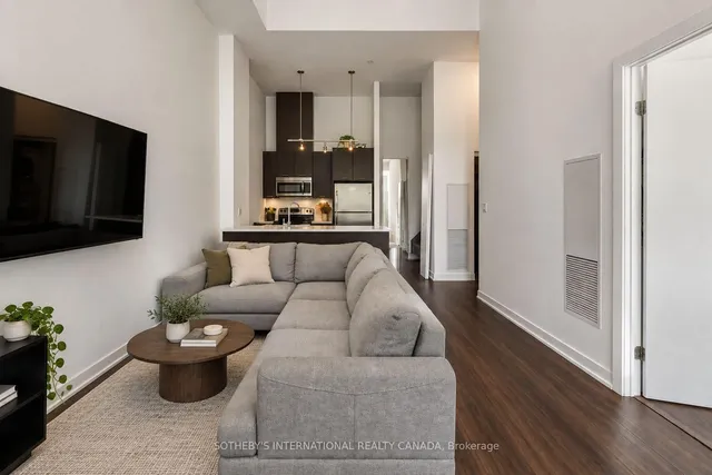 20 Bruyeres Mews #TH7, Toronto 5