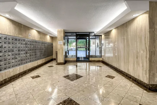 205 Hilda Ave #2212, Toronto 5