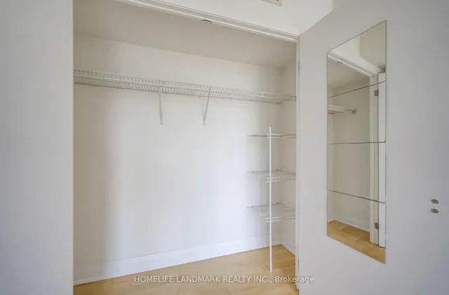 38 Grenville St #1508, Toronto 5