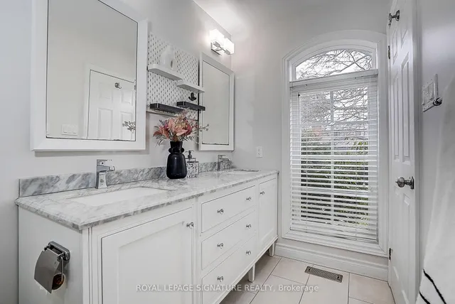 46 Caravan Dr, Toronto 4