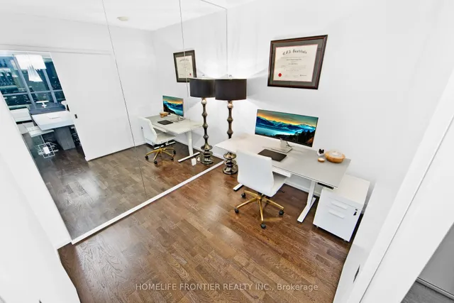 101 Charles St #4202, Toronto 3