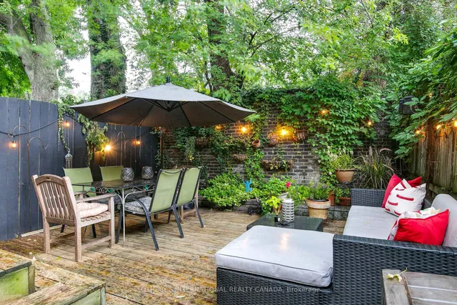 36 Aberdeen Ave, Toronto 5