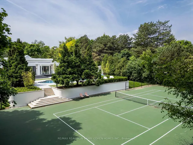 45 Park Lane Circ, Toronto 2