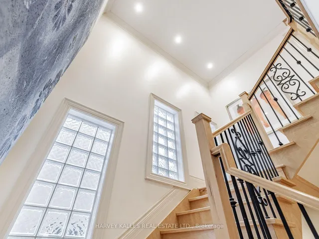 55 Viewmount Ave, Toronto 5