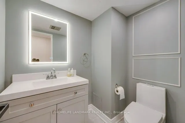 1 Concorde Pl #306, Toronto 5