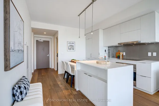 1 Bloor St #4710, Toronto 3