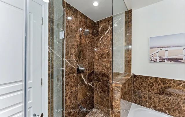 21 Burkebrook Pl #337, Toronto 5