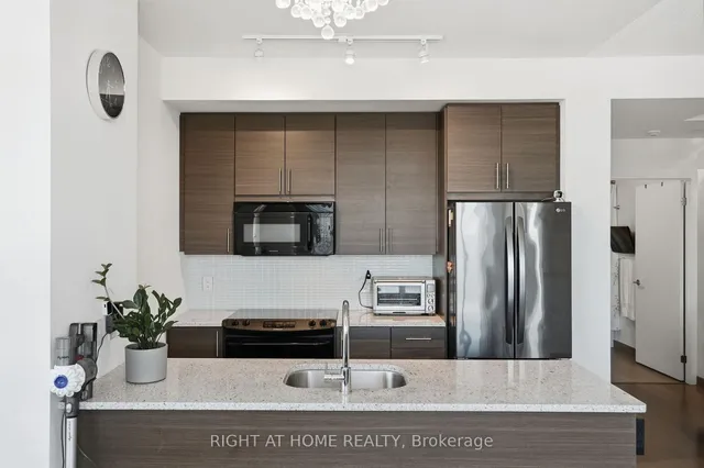 70 Forest Manor Rd #1012, Toronto 3