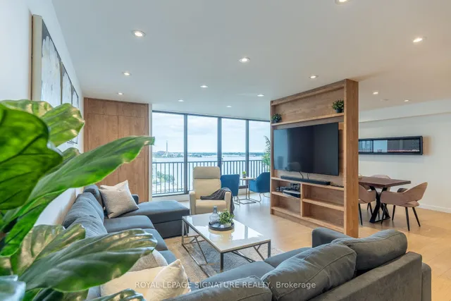 33 Harbour Sq #1806, Toronto 2