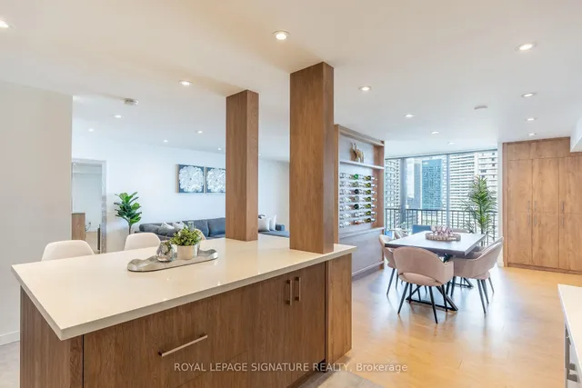 33 Harbour Sq #1806, Toronto 4