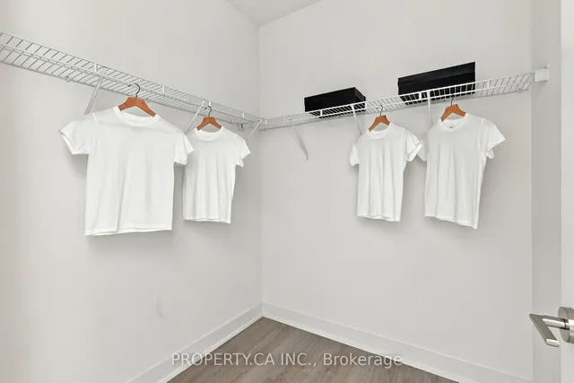 8 Cumberland St #5104, Toronto 5