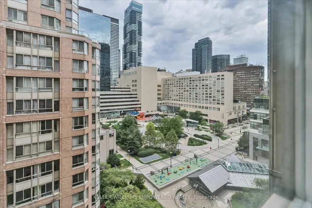 711 Bay St #1212, Toronto 4
