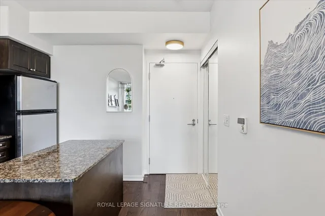 215 Fort York Blvd #711, Toronto 2