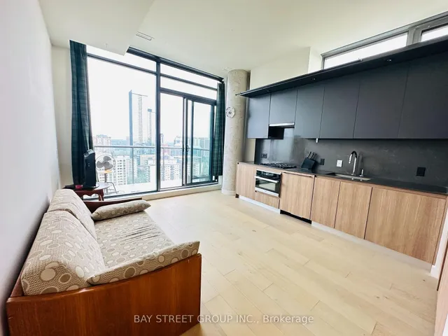 81 Wellesley St #2207, Toronto 5