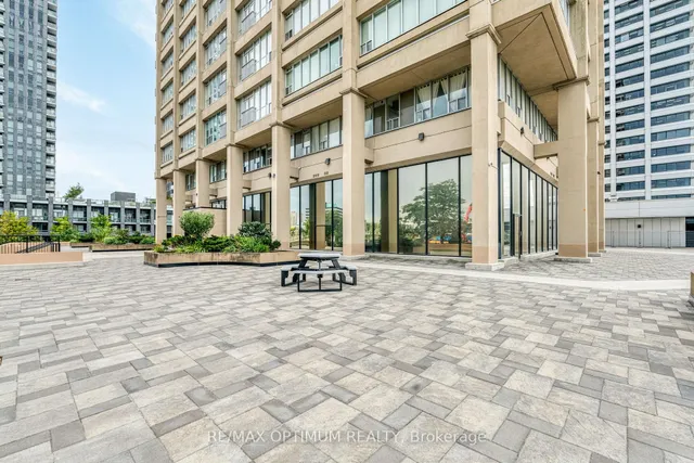 797 Don Mills Rd #UPH211, Toronto 2