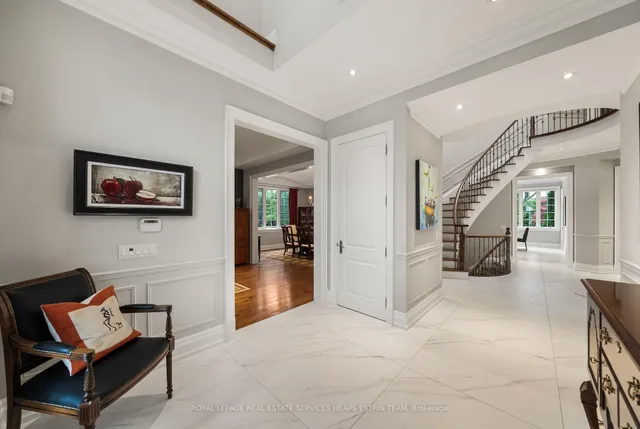 9 Bethesda Crt, Toronto 2