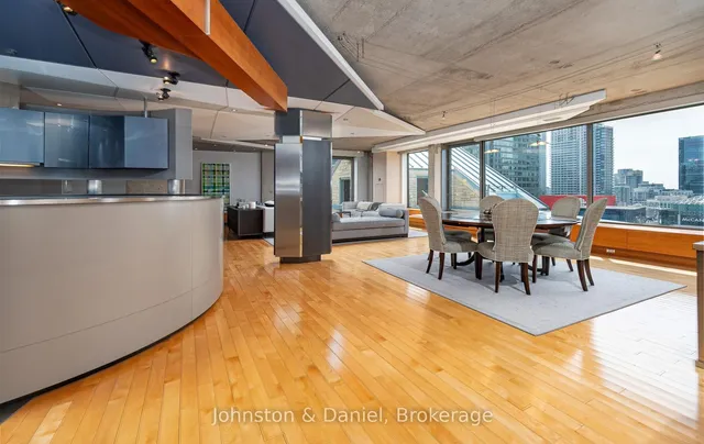 71 Simcoe St #2601, Toronto 5